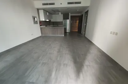 Apartment - 1 Bedroom - 2 Bathrooms for rent in Alpha Green Tower - Jumeirah Village Circle - Dubai
