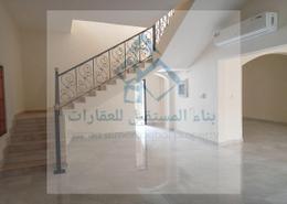 صورةسلم لـ: فيلا - 6 غرف نوم - 8 حمامات للكراء في الرجايب - الطويه - العين, صورة 1