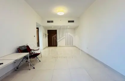 Apartment - 2 Bedrooms - 3 Bathrooms for rent in Al Waleed Garden 1 - Al Waleed Garden - Al Jaddaf - Dubai