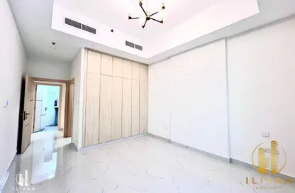Apartment - 1 Bedroom - 2 Bathrooms for rent in Jumeirah Garden City - Al Satwa - Dubai
