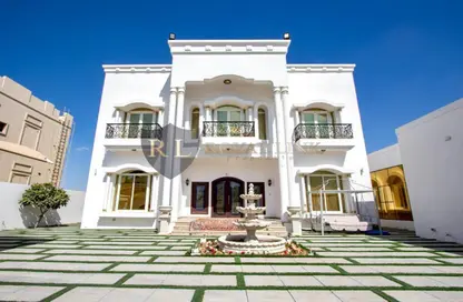 Villa - 7 Bedrooms - 7+ Bathrooms for rent in Al Quoz 4 Villas - Al Quoz 4 - Al Quoz - Dubai