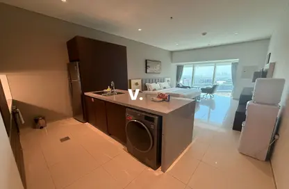 Apartment - Studio - 1 Bathroom for rent in Park Place Tower - Sheikh Zayed Road - Dubai