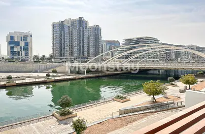 دوبلكس - 3 غرف نوم - 4 حمامات للايجار في P2652 - شاطئ الراحة - أبوظبي