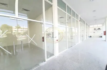 Whole Building - Studio for rent in Hai Al Murabbaa - Central District - Al Ain