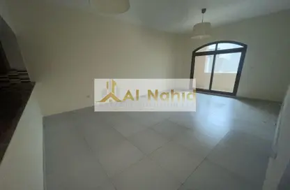 شقة - 2 غرف نوم - 3 حمامات للايجار في بناية الوليد - قرية الجميرا سركل - دبي