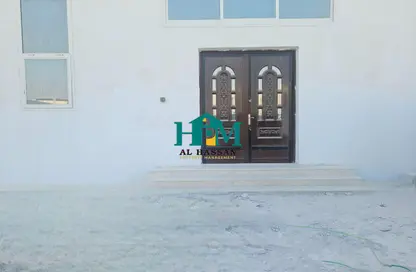 شقة - 3 غرف نوم - 3 حمامات للايجار في مدينة الرياض - أبوظبي