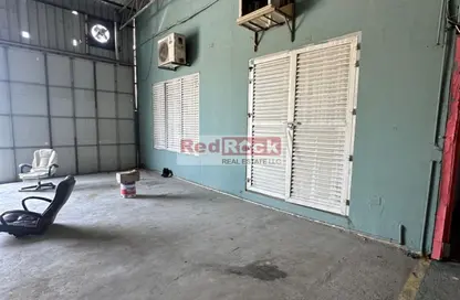 Warehouse - Studio - 4 Bathrooms for rent in Al Qusais Industrial Area - Al Qusais - Dubai