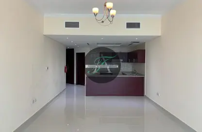 Apartment - Studio - 1 Bathroom for rent in Oasis Tower 1 - Dubai Sports City - Dubai