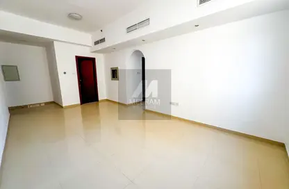 Apartment - 1 Bedroom - 2 Bathrooms for rent in Al Jadaf Building - Al Jaddaf - Dubai