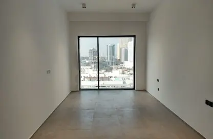 شقة - غرفة نوم - 2 حمامات للايجار في مبني س ه 1 - منطقة 14 - قرية جميرا الدائرية - دبي