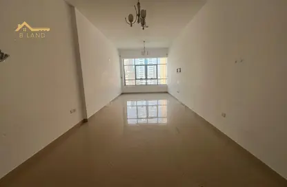 Apartment - 2 Bedrooms - 3 Bathrooms for rent in New Al Taawun Road - Al Taawun - Sharjah