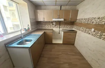 Apartment - 1 Bedroom - 1 Bathroom for rent in Salam Building - Muwaileh Commercial - Sharjah