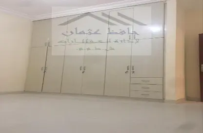شقة - 3 غرف نوم - 4 حمامات للايجار في منطقة المرور - أبوظبي