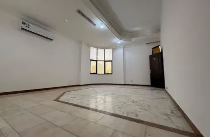 Apartment - Studio - 1 Bathroom for rent in Shakhbout City - Abu Dhabi