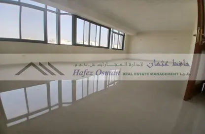 Apartment - 3 Bedrooms - 4 Bathrooms for rent in Airport Road - Abu Dhabi