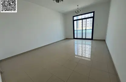 شقة - 2 غرف نوم - 2 حمامات للايجار في مساكن كورنيش عجمان - طريق كورنيش عجمان - عجمان