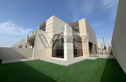 Villa - 4 Bedrooms - 5 Bathrooms for sale in The Fields - District 11 - Mohammed Bin Rashid City - Dubai