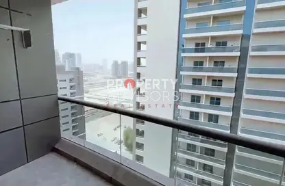 Apartment - 2 Bedrooms - 2 Bathrooms for rent in Hamza Tower - Dubai Sports City - Dubai