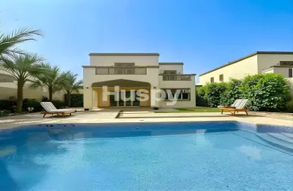 فيلا - 5 غرف نوم - 5 حمامات للايجار في التراث - جميرا بارك - دبي