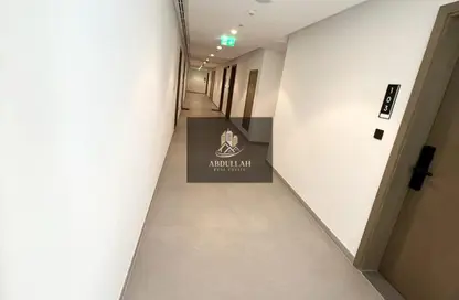 شقة - غرفة نوم - 2 حمامات للايجار في طراز 3 - الجادة - الشارقة