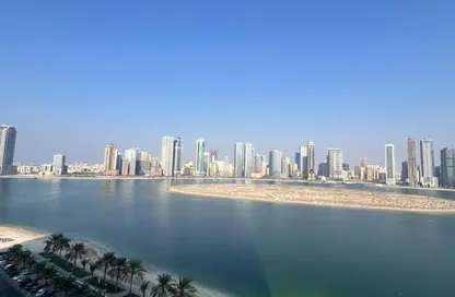 Apartment - 3 Bedrooms - 4 Bathrooms for sale in Al Khan - Sharjah