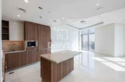 Apartment - 3 Bedrooms - 4 Bathrooms for rent in Imperial Avenue - Downtown Dubai - Dubai