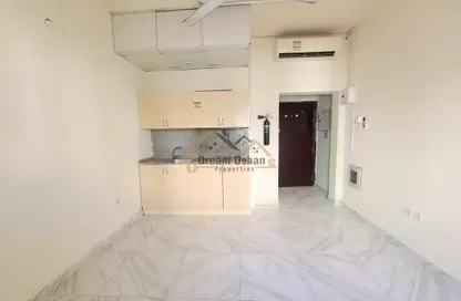 Apartment - Studio - 1 Bathroom for rent in Muwaileh 29 Building - Muwaileh - Sharjah