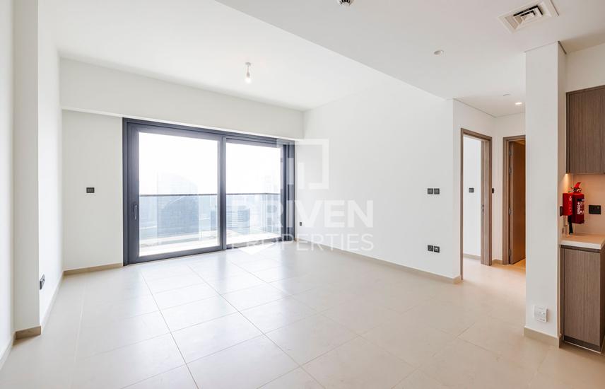 Apartment for Rent in Act Towers Top Floor Bright Apt Skyscraper