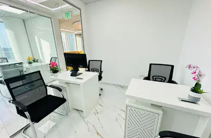 Office Space - Studio - 1 Bathroom for rent in Al Shindagah - Dubai