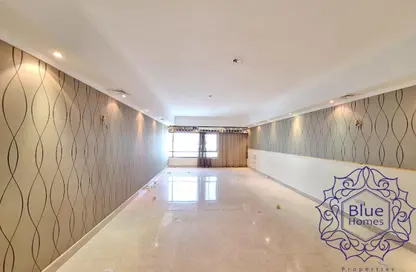 Apartment - 3 Bedrooms - 3 Bathrooms for rent in New Al Taawun Road - Al Taawun - Sharjah