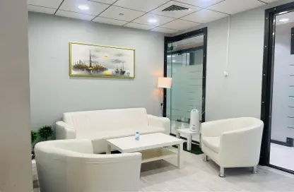 مكتب - استوديو - 6 حمامات للايجار في برج أوبال - الخليج التجاري - دبي