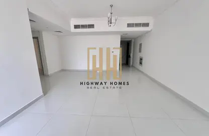 Apartment - 2 Bedrooms - 3 Bathrooms for rent in Muwaileh 3 Building - Muwaileh - Sharjah
