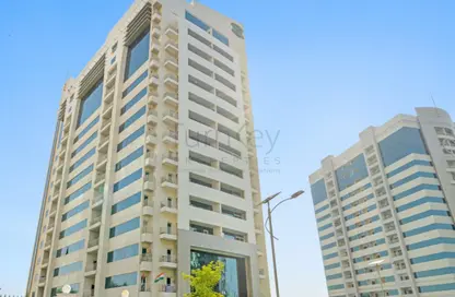 Apartment - 2 Bedrooms - 3 Bathrooms for sale in Olympic Park 4 - Olympic Park Towers - Dubai Sports City - Dubai
