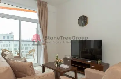 Living Room image for: Apartment - 2 Bedrooms - 2 Bathrooms for rent in Binghatti Gateway - Al Jaddaf - Dubai, Image 1