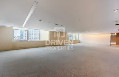 Office Space - Studio for rent in Building 53 - Dubai Healthcare City - Bur Dubai - Dubai