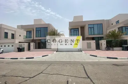 فيلا - 4 غرف نوم - 5 حمامات للايجار في فلل الجميرا 1 - جميرا 1 - الجميرا - دبي