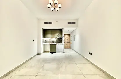 Apartment - Studio - 1 Bathroom for rent in Sama Al Jaddaf - Al Jaddaf - Dubai