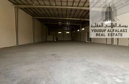 Warehouse - Studio - 2 Bathrooms for rent in Umm Al Thuoob - Umm Al Quwain