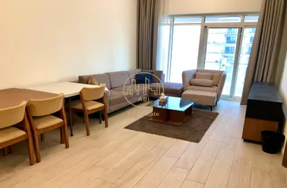 شقة - غرفة نوم - 2 حمامات للايجار في عزيزي عالية - مدينة دبي الطبية - دبي