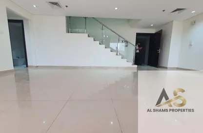 دوبلكس - 3 غرف نوم - 4 حمامات للايجار في بناية رويال جي في سي - الضاحية 10 - قرية جميرا الدائرية - دبي دوبلكس - 3 غرف نوم - 4 حمامات للايجار في بناية رويال جي في سي - الضاحية 10 - قرية جميرا الدائرية - دبي