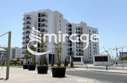 Apartment - 2 Bedrooms - 2 Bathrooms for rent in Waters Edge - Yas Island - Abu Dhabi