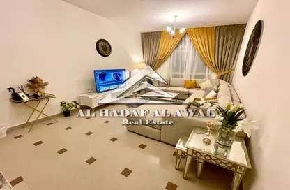 شقة - 2 غرف نوم - 2 حمامات للايجار في أبراج التعاون - الخان - الشارقة