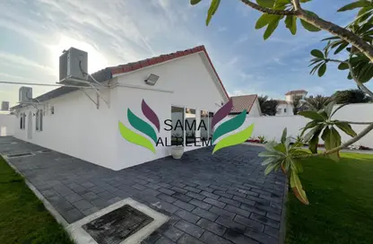 Villa - 3 Bedrooms - 4 Bathrooms for rent in Jumeirah 3 Villas - Jumeirah 3 - Jumeirah - Dubai