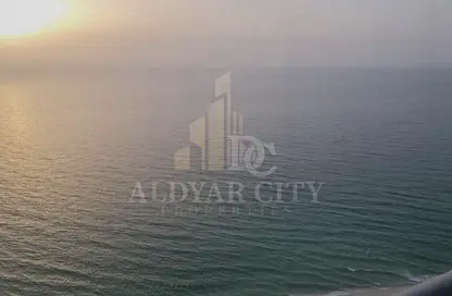 شقة - 2 غرف نوم - 2 حمامات للايجار في مساكن كورنيش عجمان - طريق كورنيش عجمان - عجمان