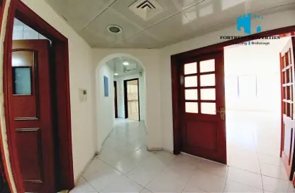 Apartment - 3 Bedrooms - 4 Bathrooms for rent in Falahi Tower - Tourist Club Area - Abu Dhabi
