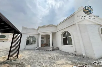 Villa - 4 Bedrooms - 5 Bathrooms for rent in Al Warqa'a 4 - Al Warqa'a - Dubai