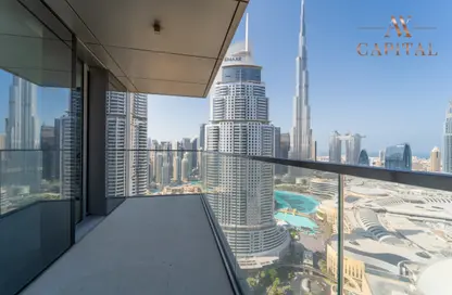 Balcony image for: Apartment - 3 Bedrooms - 4 Bathrooms for rent in Boulevard Point - Downtown Dubai - Dubai, Image 1