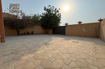 Villa - 5 Bedrooms - 6 Bathrooms for sale in Al Mowaihat 3 - Al Mowaihat - Ajman