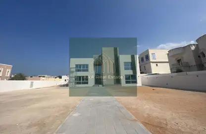 Outdoor House image for: Villa - Studio - 6 Bathrooms for rent in Umm Suqeim 1 Villas - Umm Suqeim 1 - Umm Suqeim - Dubai, Image 1