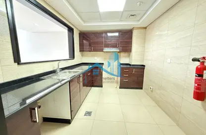 Apartment - 1 Bedroom - 2 Bathrooms for rent in Royal JVC Building - Jumeirah Village Circle - Dubai